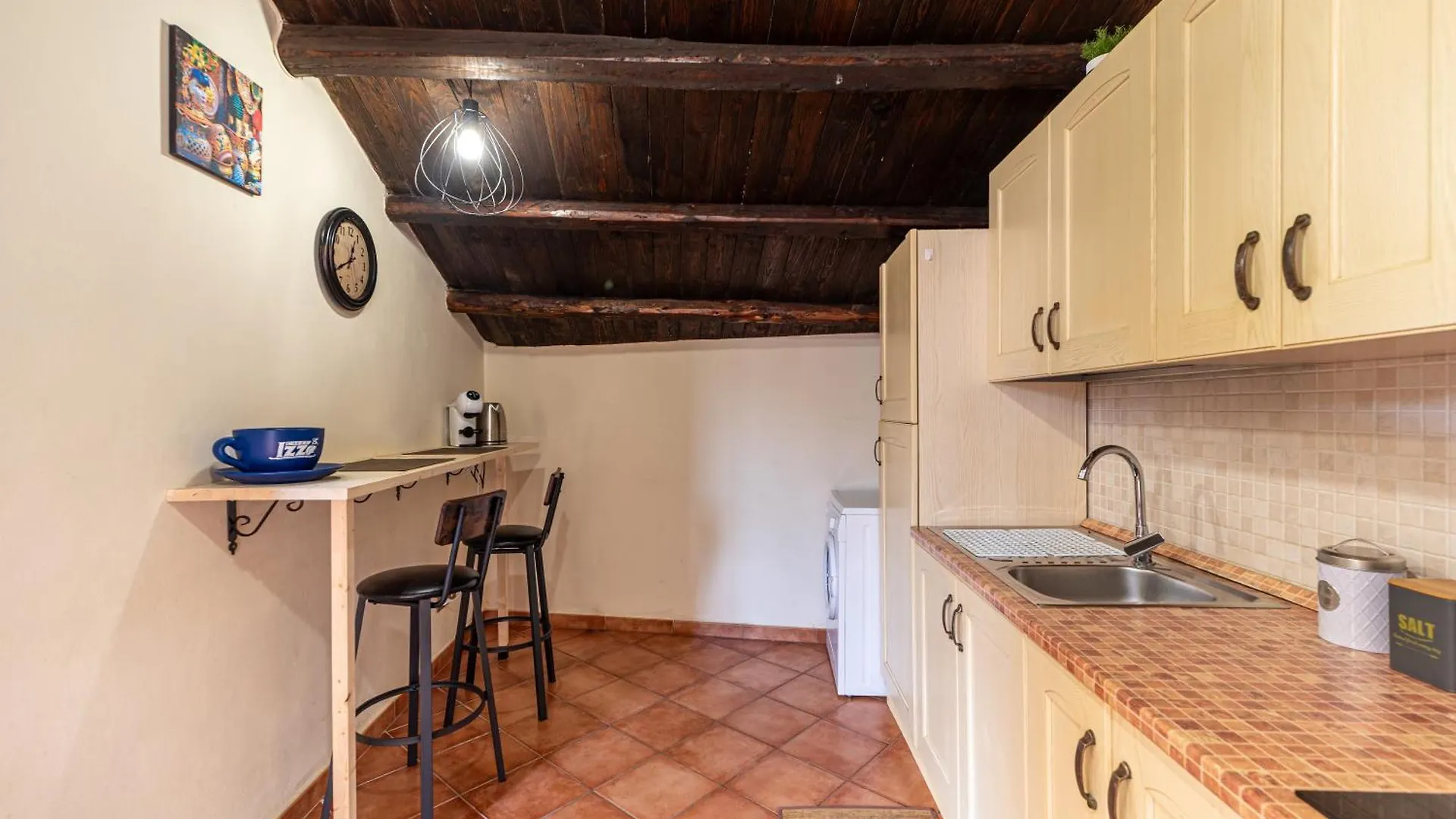 Large Historic Apt In Palermo Apartment