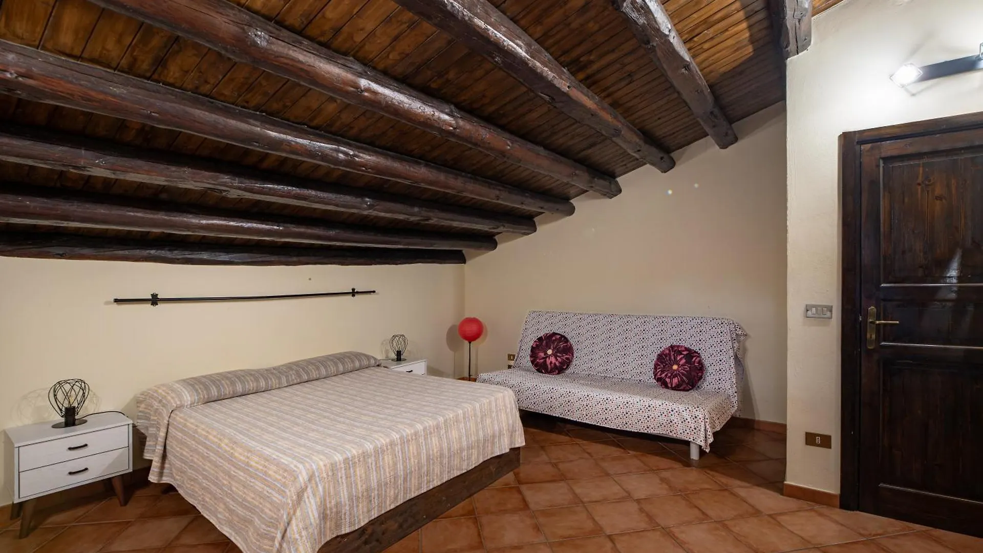 Large Historic Apt In Palermo Apartment