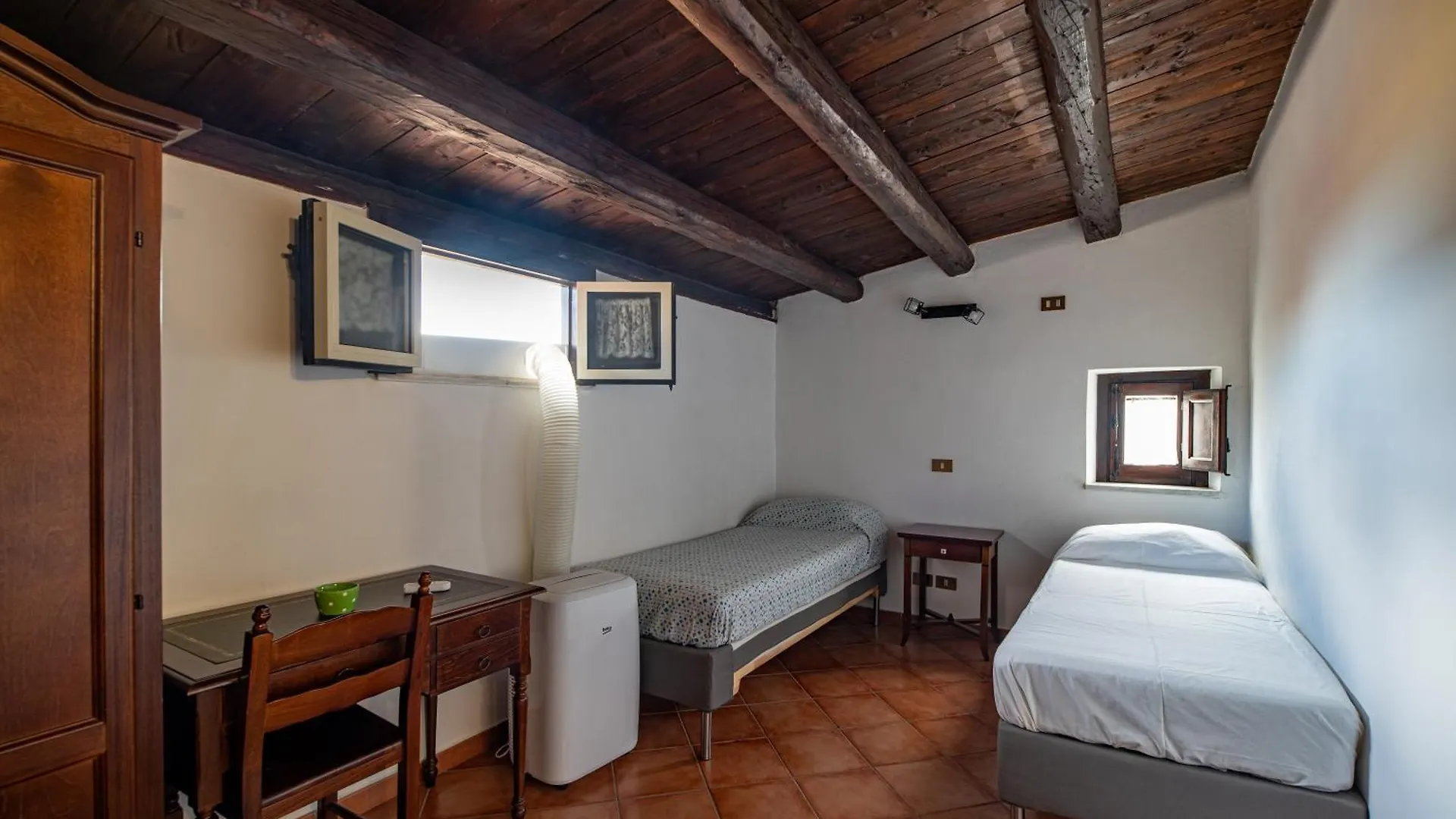 Apartment Ferienwohnung Large Historic Apt In Palermo Italien